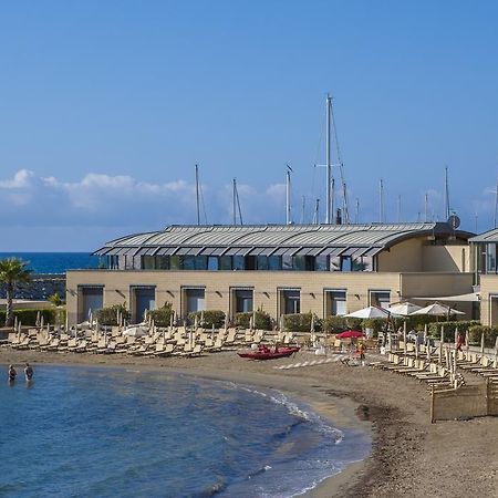 Hotel Riviera Dei Fiori Сан-Лоренцо-аль-Маре Экстерьер фото